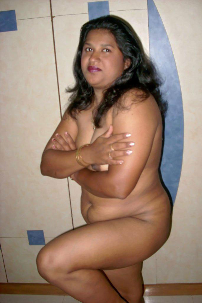 Curvy Full Nude Jaipur Hotties Arousing Amateur Photos