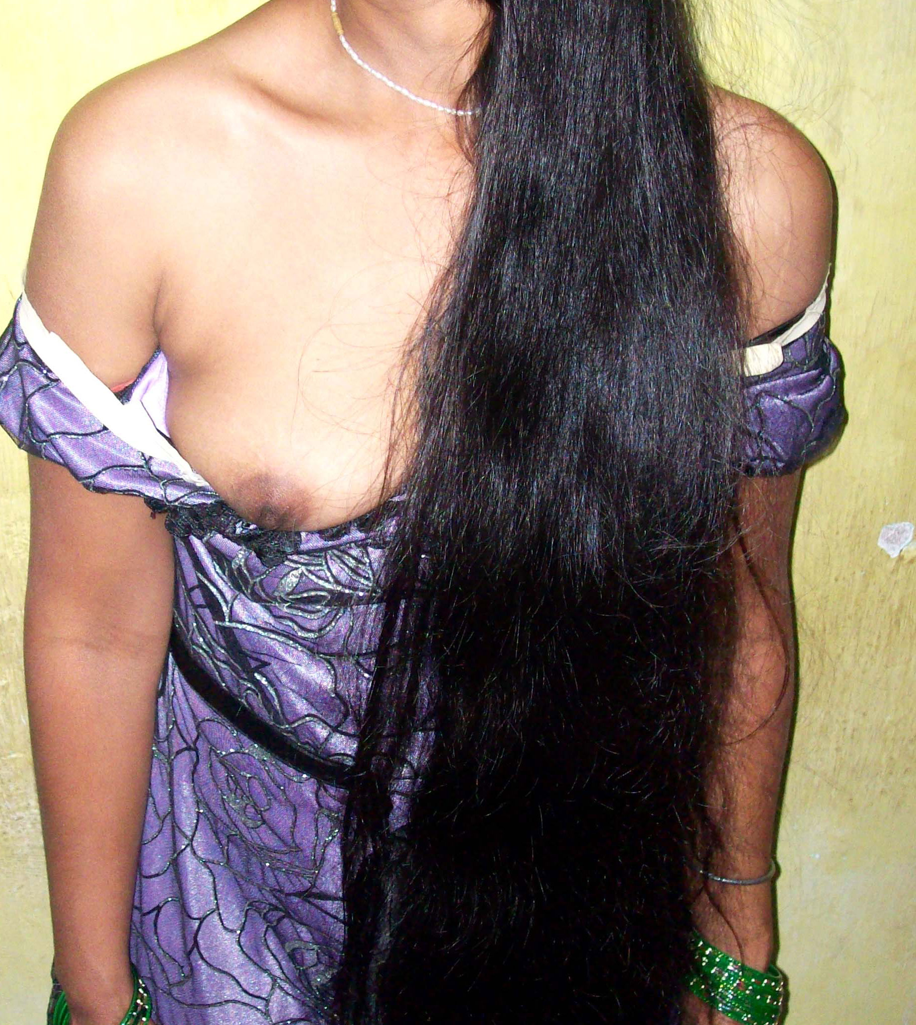 India hair nude