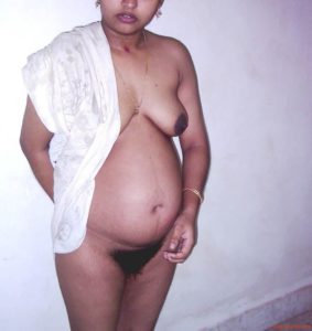 full nude pregnant hottie