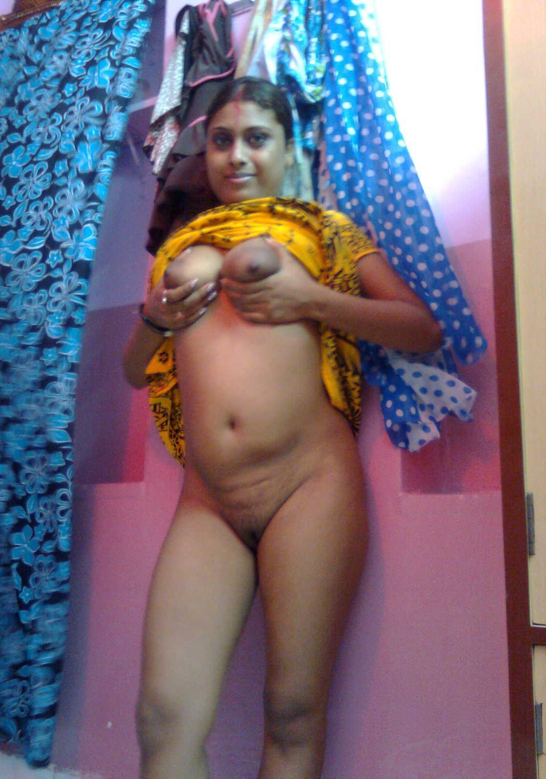 Nude marwadi