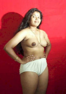 indian babe nude boobs