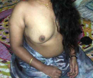 nude boobs indian hottie