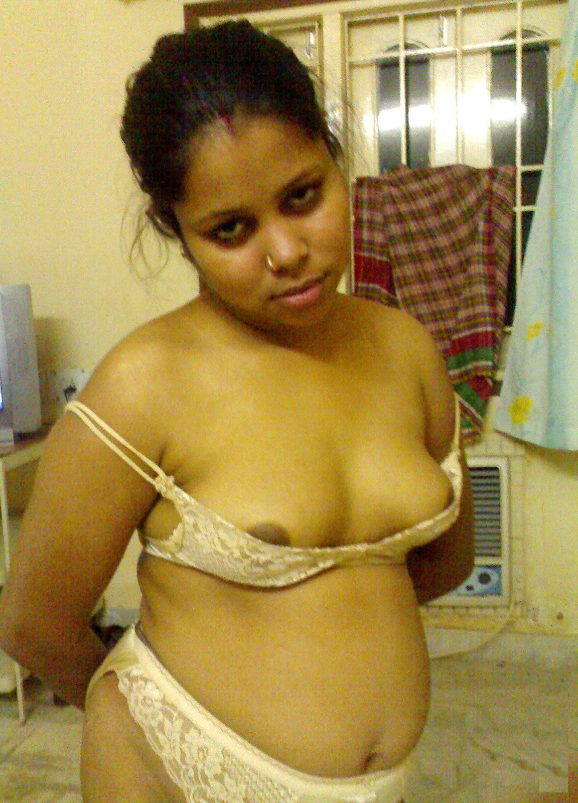Desi Naked Women Photo