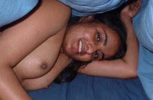 cute bhabhi nipples flash