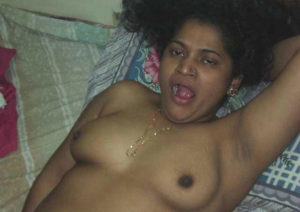 desi naked boobs bhabhi pic