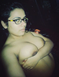 hot aunty sexy boobs