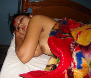 hot nude aunty sleeping