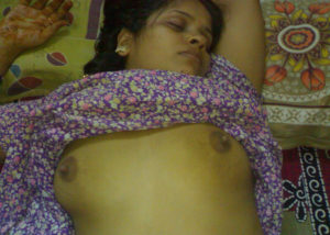 indian bhabhi desi sexy nipples