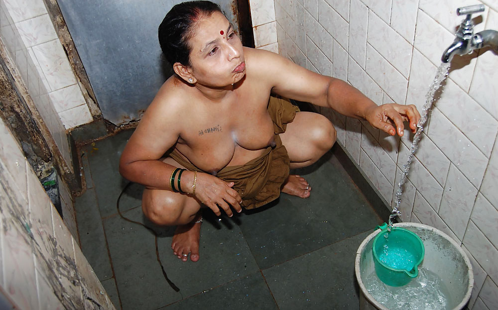 Indian nude women bathing