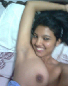 indian babe nude pic