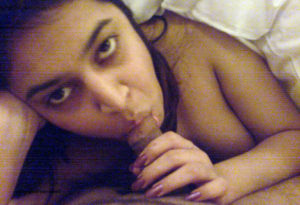 indian sexy babe cock sucker