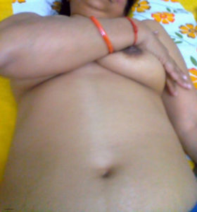 sexy nipples indian aunty