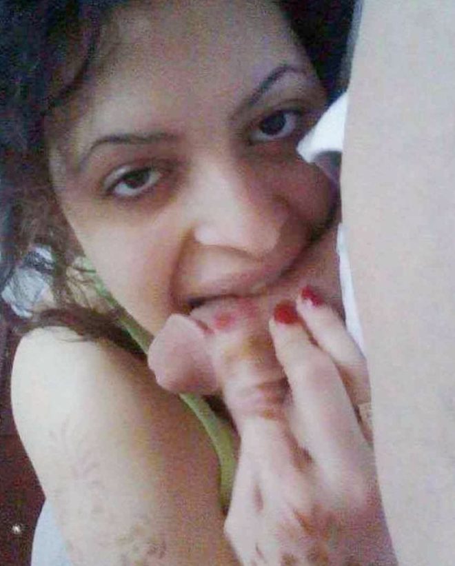 Indian Girl Blowjob - Hot Desi Girl Blowjob Naked XXX Photos â€¢ Indian Porn ...