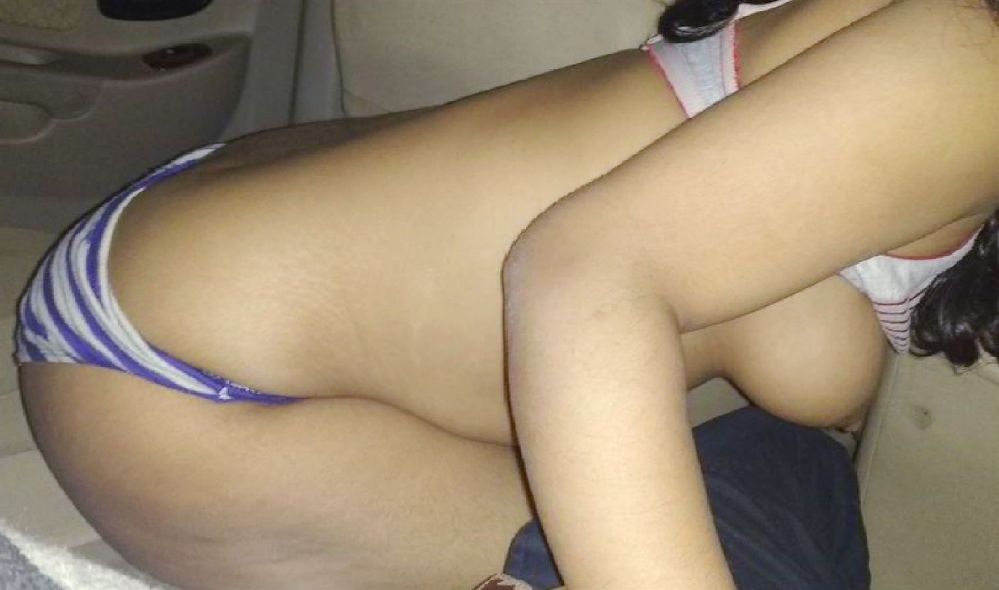 Nude and wife in Delhi