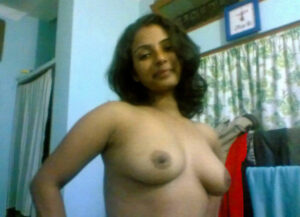 hot and horny busty desi aunty