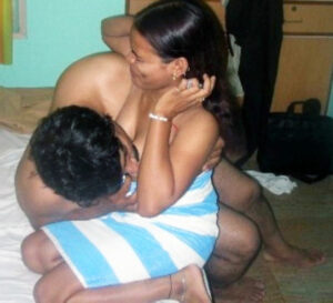 naked with mature Indian aunty