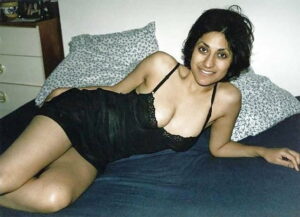 mature indian wife