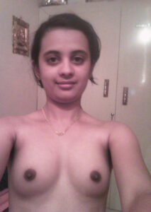 nude Indian desi GF teasing