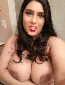 busty desi aunty with massive boobs