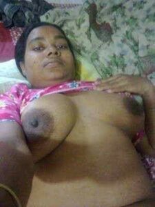 huge titty aunty