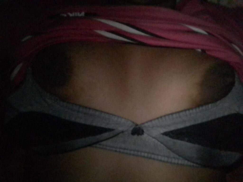 cute Srilankan girl showing her dark tits