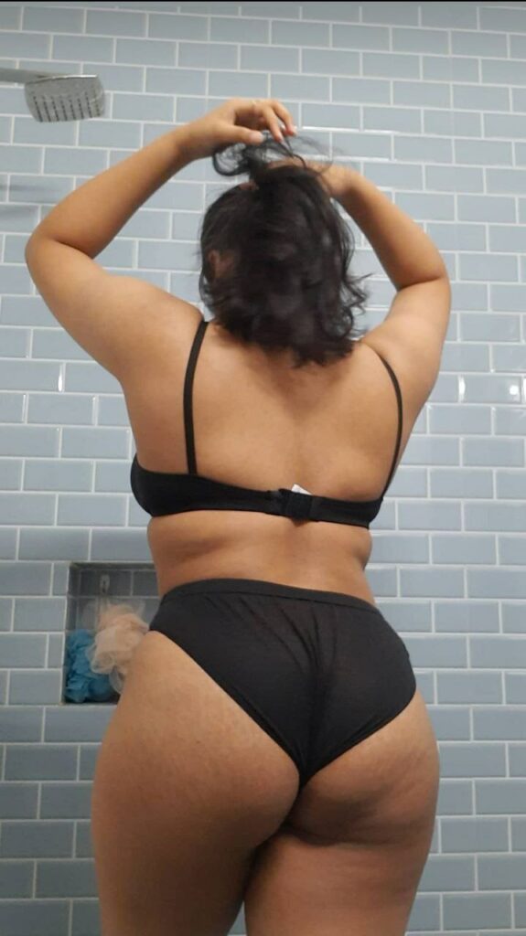 gorgeous thick ass girlfriend
