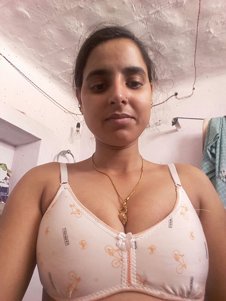 Desi Sexy Bhabhi 
