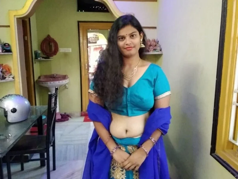 Telugu hot bhabhi saree striptease